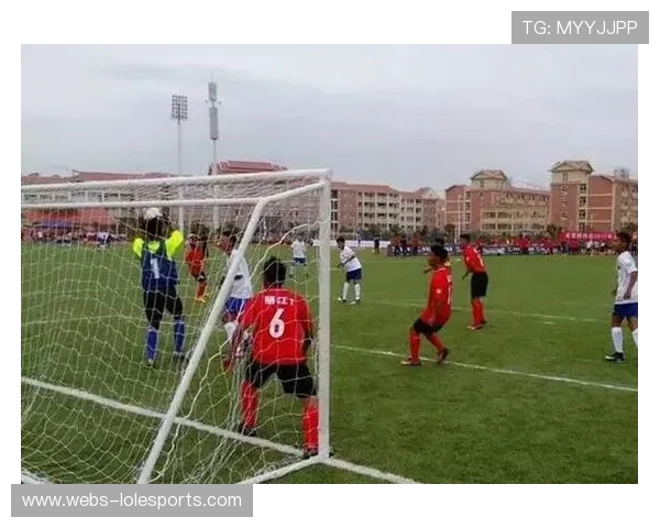 足球纪录片热潮兴起多家俱乐部牵手流媒体平台打造幕后真实故事